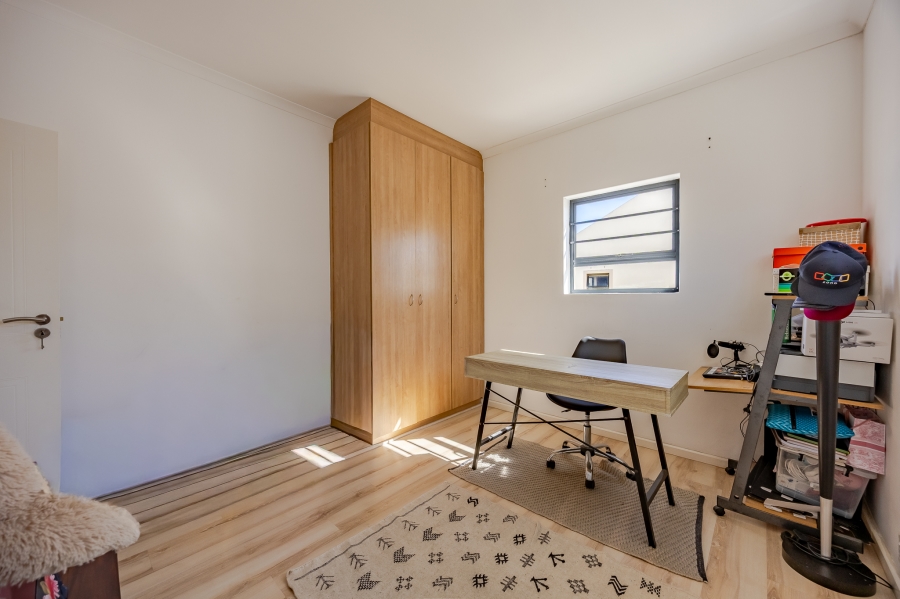 2 Bedroom Property for Sale in Burgundy Estate Western Cape